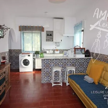 Leisure Little House Semesterbostad Almada